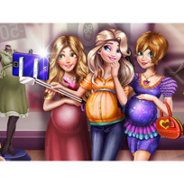 Princesses Pregnant Selfie
