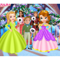 Sofia vs Amber Fashion Contest